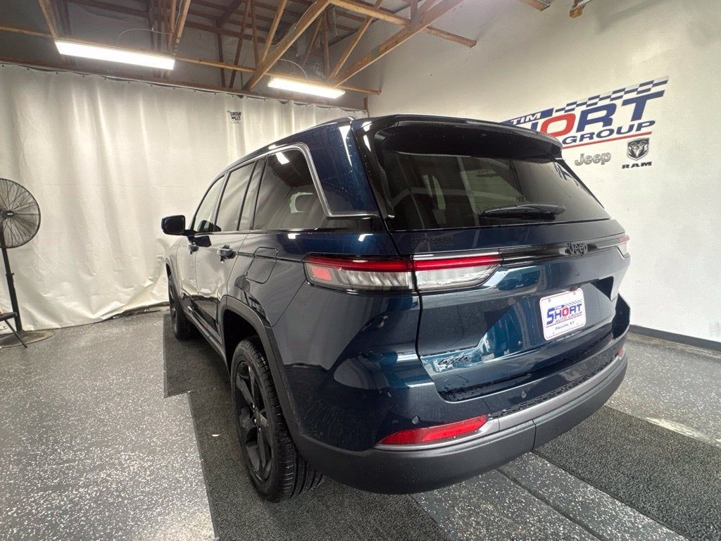 2027 Jeep Grand Cherokee GRAND CHEROKEE LIMITED 4X4