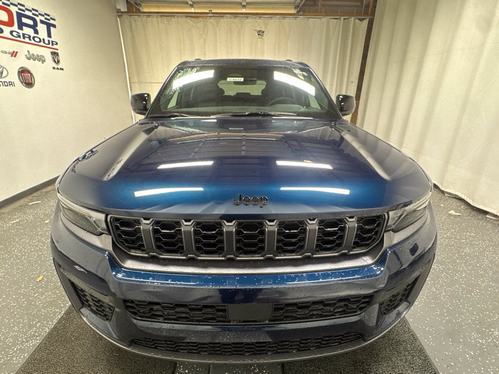 2027 Jeep Grand Cherokee GRAND CHEROKEE LIMITED 4X4
