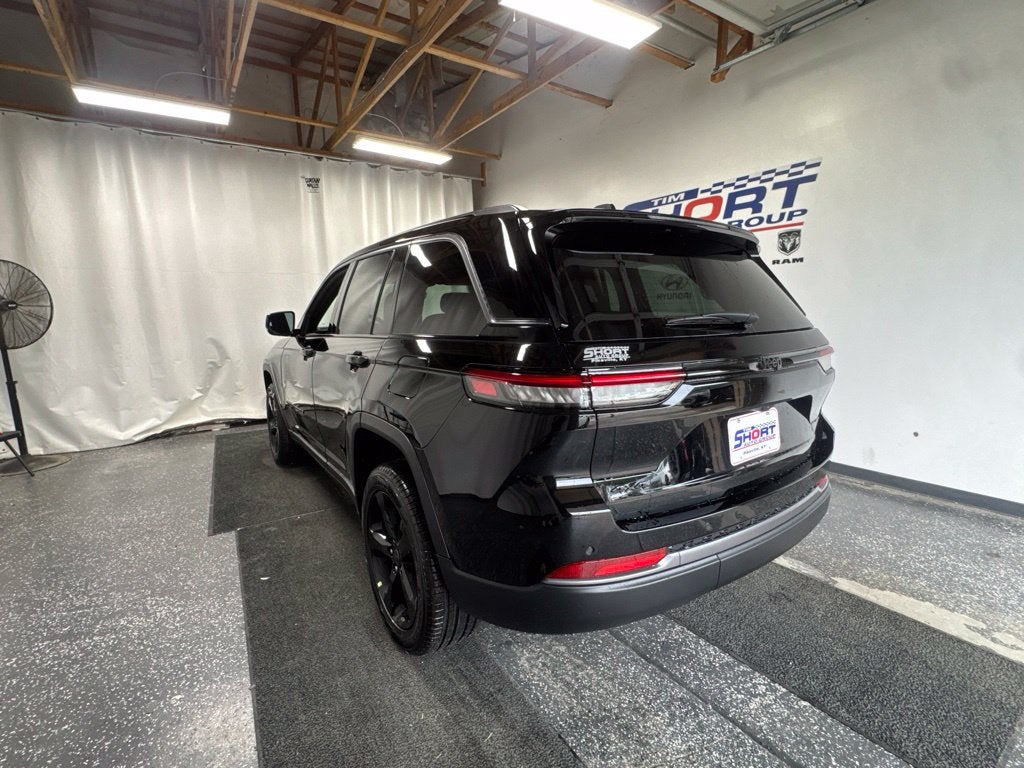 2027 Jeep Grand Cherokee GRAND CHEROKEE LIMITED 4X4