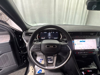 2027 Jeep Grand Cherokee GRAND CHEROKEE LIMITED 4X4