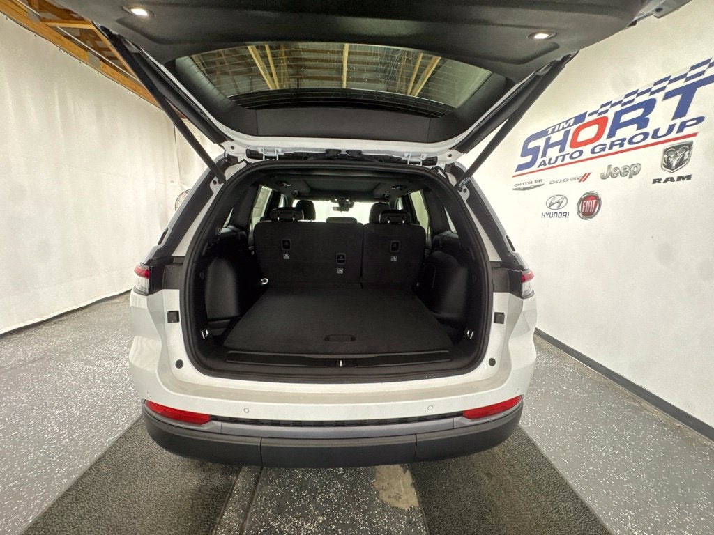 2027 Jeep Grand Cherokee GRAND CHEROKEE LIMITED 4X4