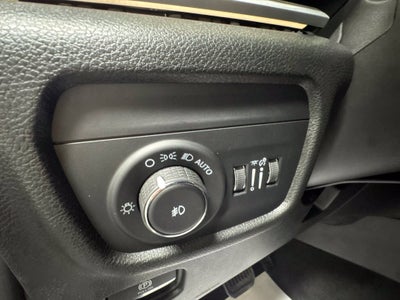 2027 Jeep Grand Cherokee GRAND CHEROKEE LIMITED 4X4