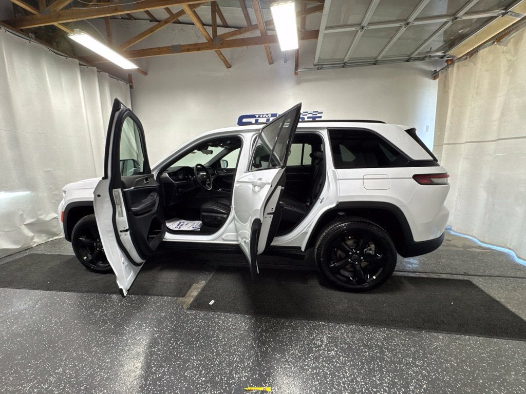2027 Jeep Grand Cherokee GRAND CHEROKEE LIMITED 4X4