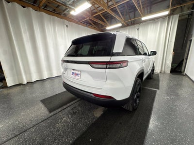2027 Jeep Grand Cherokee GRAND CHEROKEE LIMITED 4X4