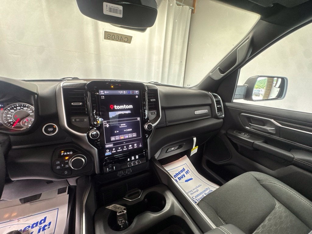 2027 RAM Ram 1500 RAM 1500 BIG HORN CREW CAB 4X4 5'7' BOX
