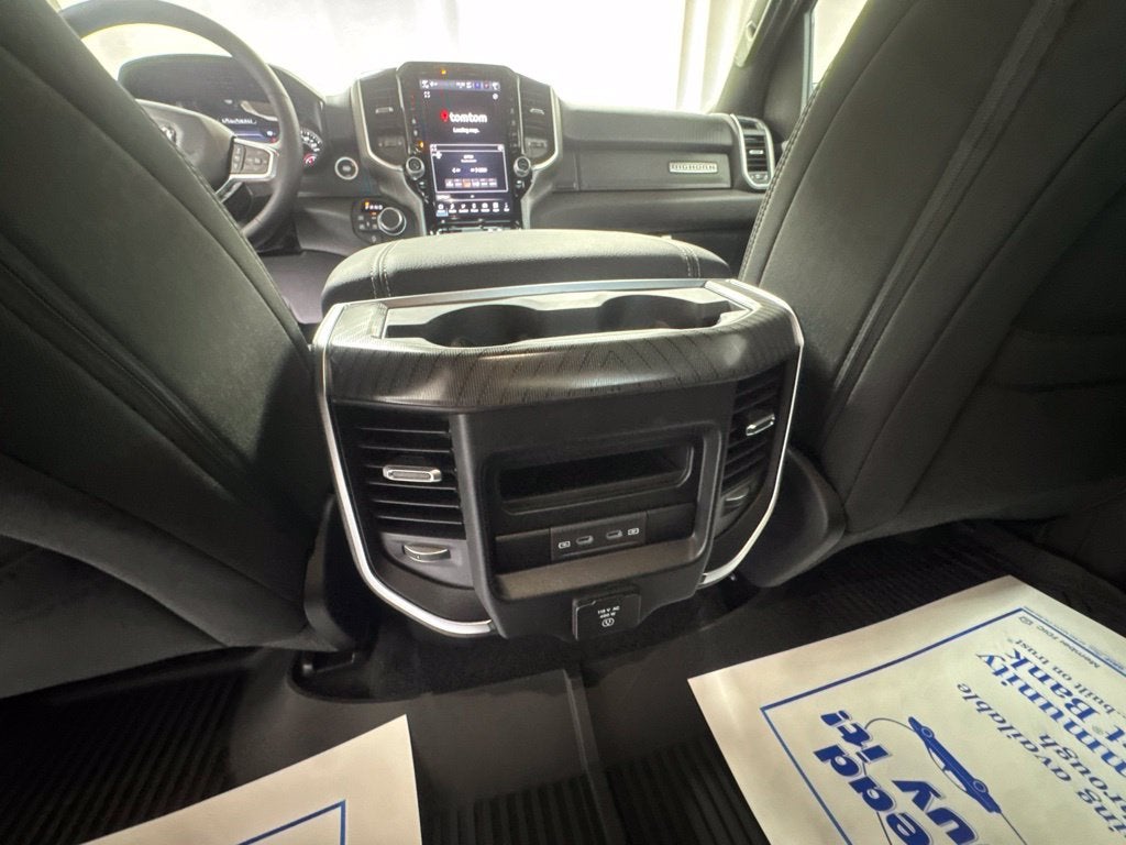 2027 RAM Ram 1500 RAM 1500 BIG HORN CREW CAB 4X4 5'7' BOX