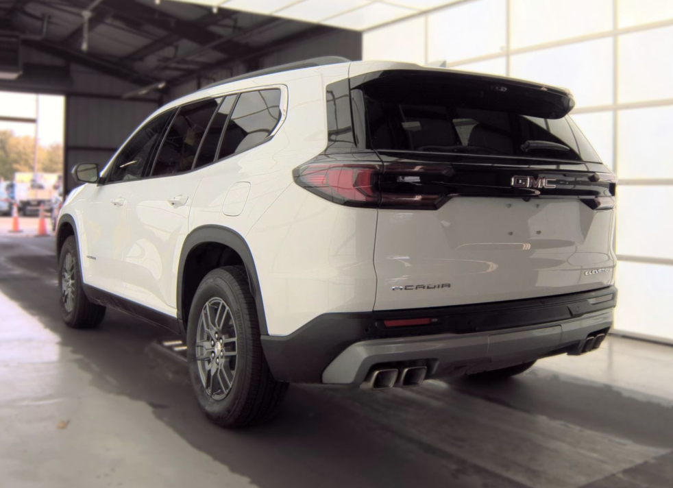 2026 GMC Acadia Elevation FWD