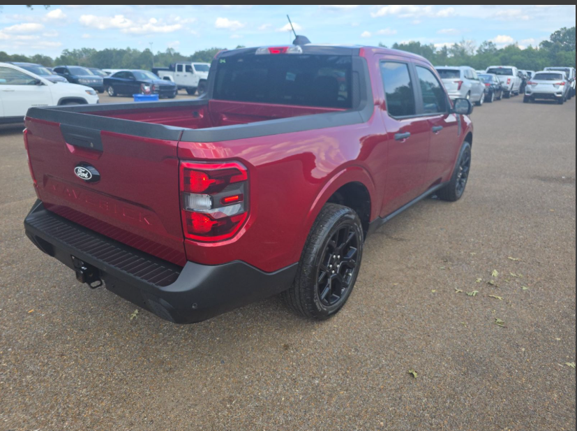 2025 Ford Maverick XLT