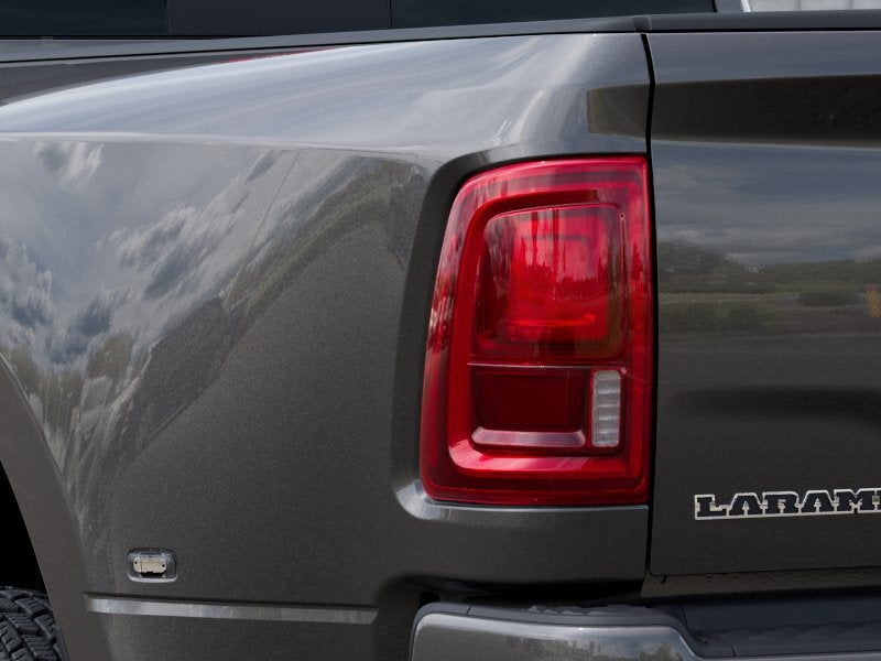 2027 RAM Ram 3500 RAM 3500 LARAMIE CREW CAB 4X4 8' BOX